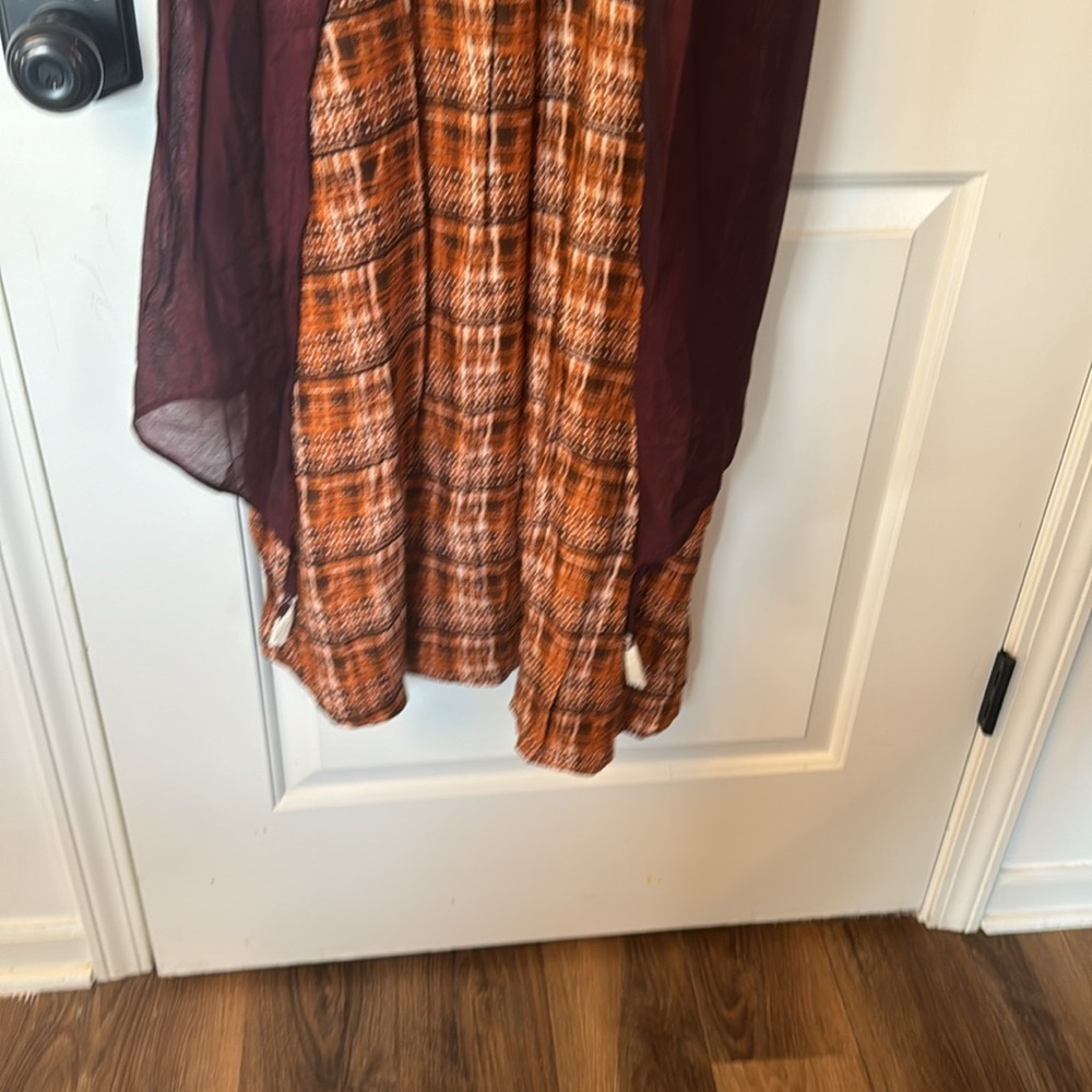 Ashmi Creations size L maroon and orange with flower embroidered - Picture 3 of 7